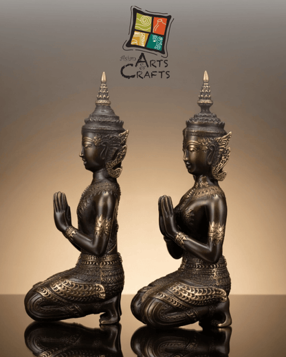 Bronze Welcome Pair