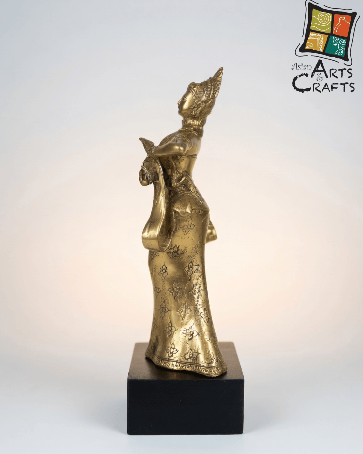 Bronze dancing ladies